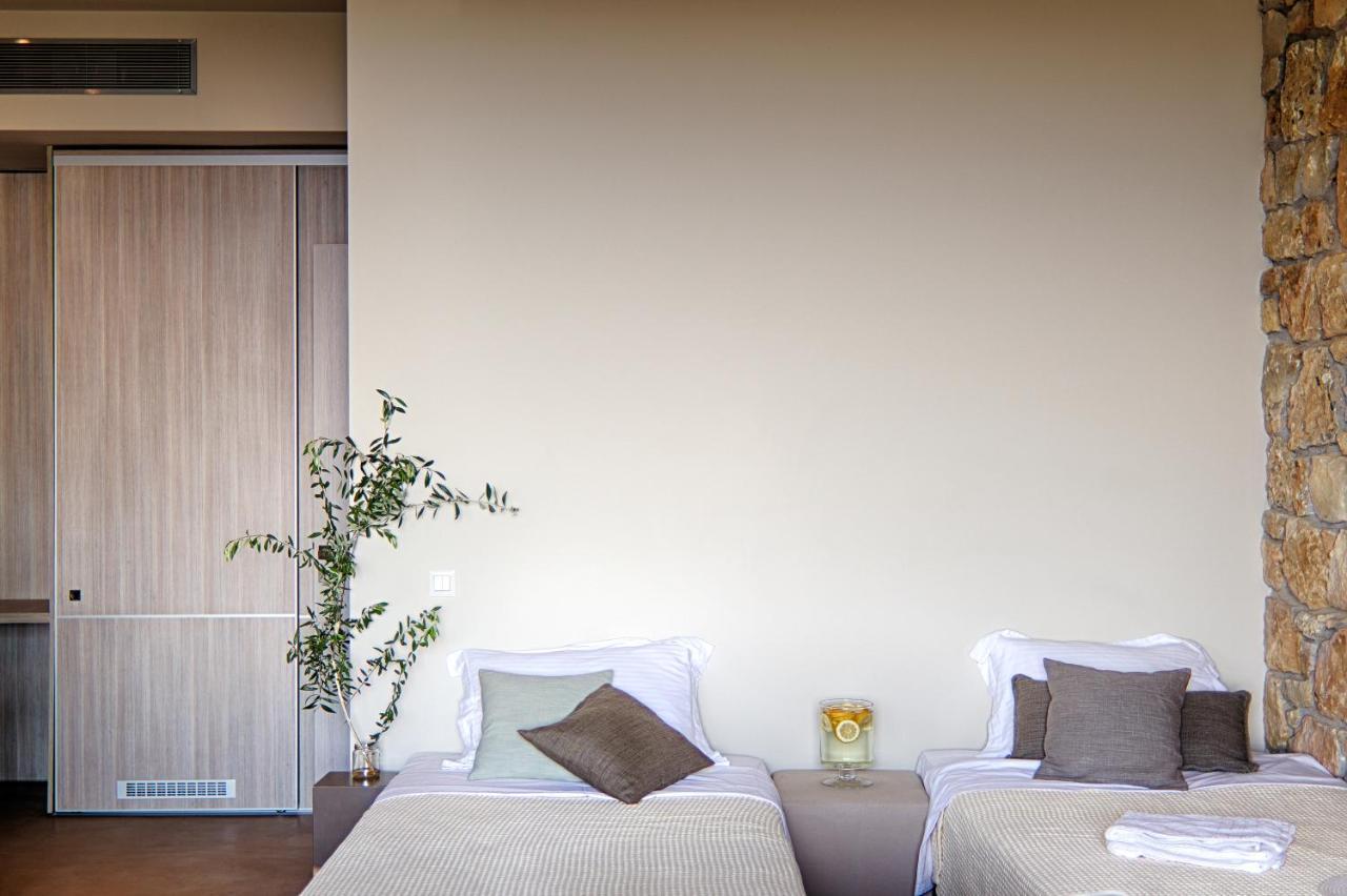 Euphoria Suites Avia Bagian luar foto