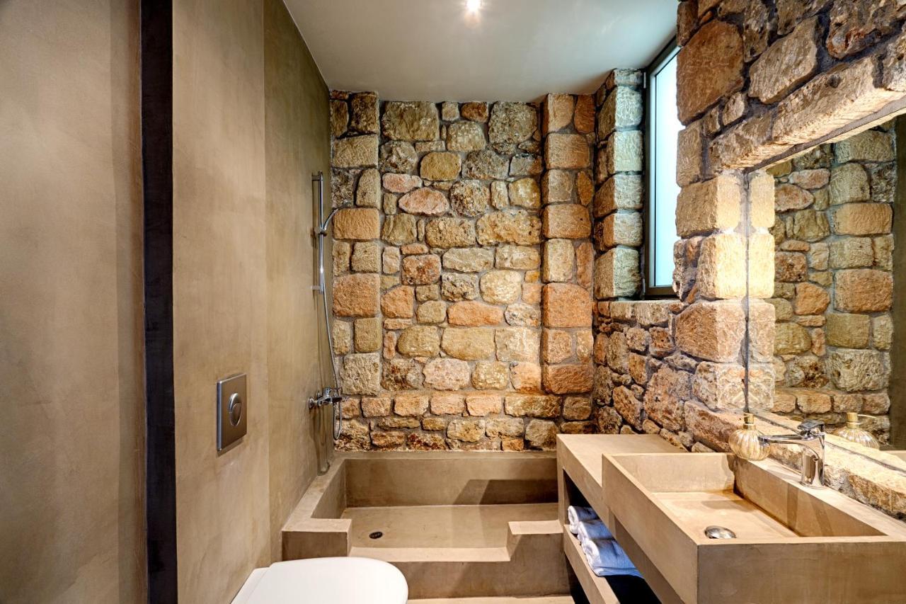 Euphoria Suites Avia Bagian luar foto
