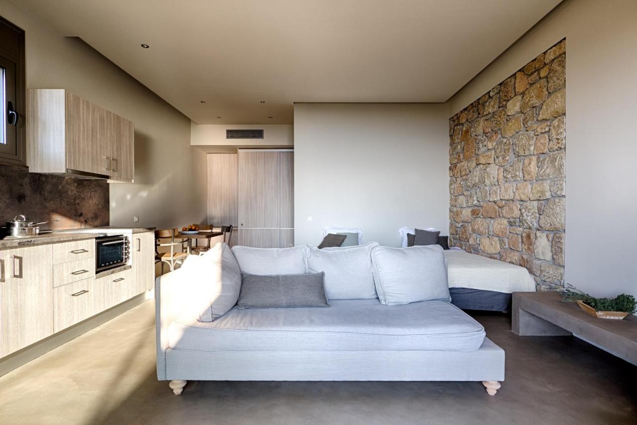 Euphoria Suites Avia Bagian luar foto