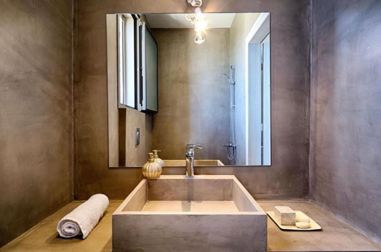 Euphoria Suites Avia Bagian luar foto