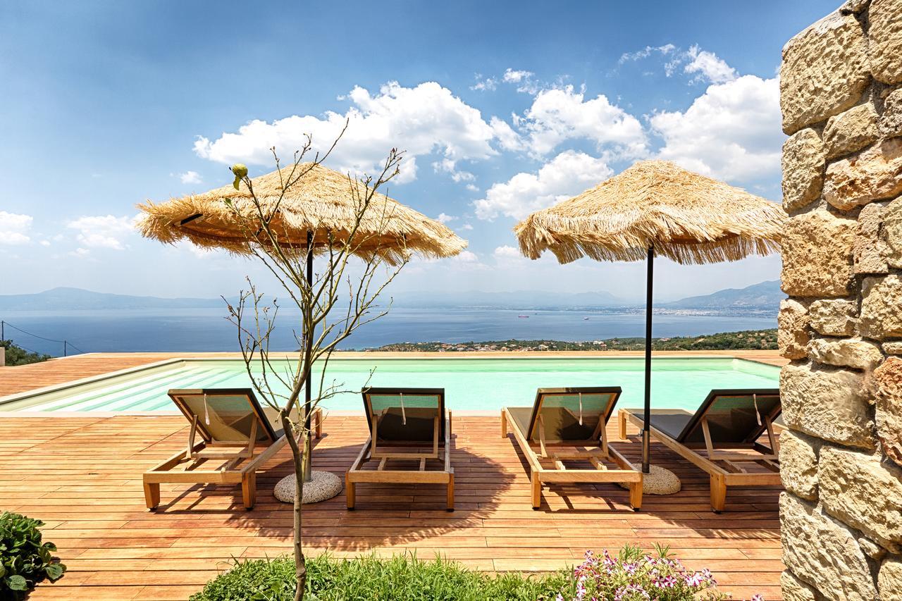 Euphoria Suites Avia Bagian luar foto